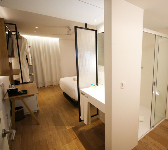 Bedroom 4, Senator Cala Millor Hotel, Baleares