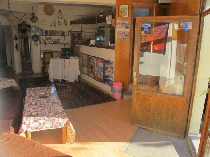 Others 2, Ishtar Cave Pension, Nevşehir