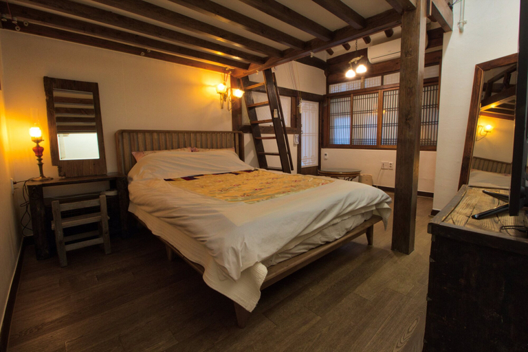 Bedroom 3, Gyodong-Salrae, Jeonju