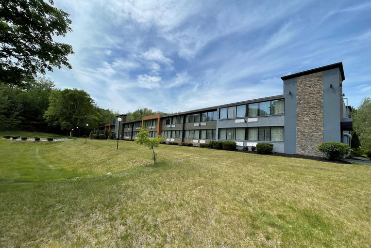 Exterior & Views 2, Wingate by Wyndham Lake George, Warren