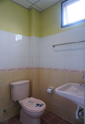 Bathroom 4, Phoemphoon 2 Hotel, Muang Nan