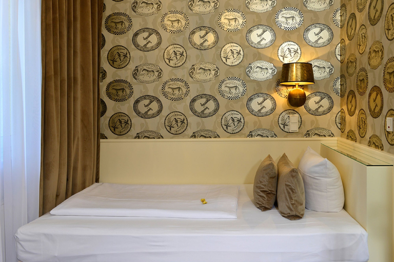 Bedroom 4, Hotel Domstern, Köln