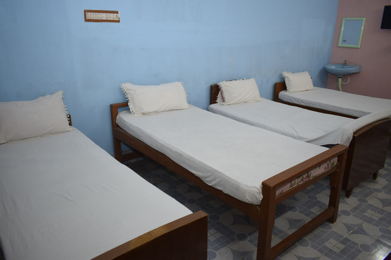 Bedroom 2, Parisha Residency - Temple Side Hotel, Cuddalore