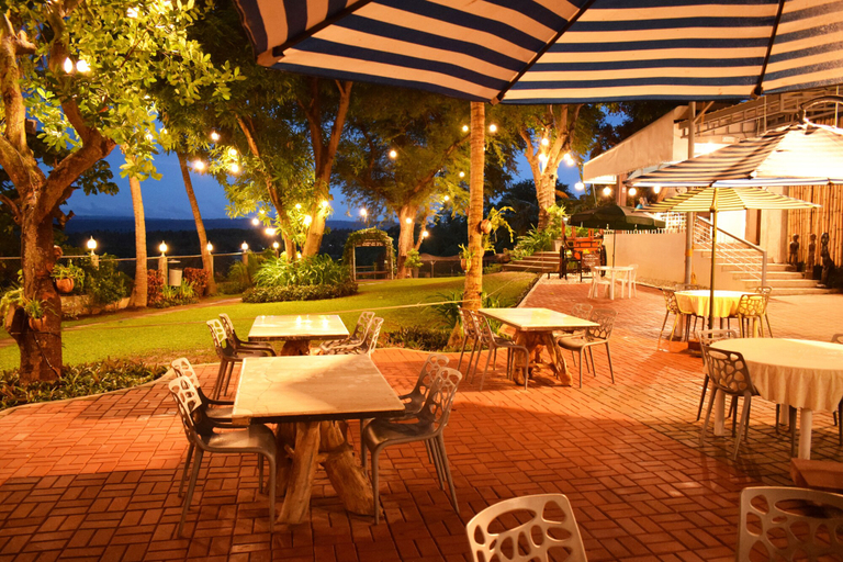 Food & Drinks 5, Paradores Del Castillo, Taal