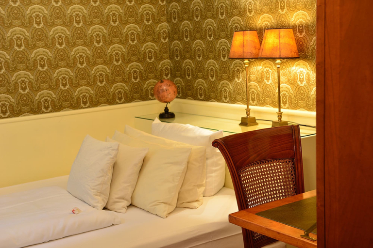 Bedroom 4, Hotel Domstern, Köln