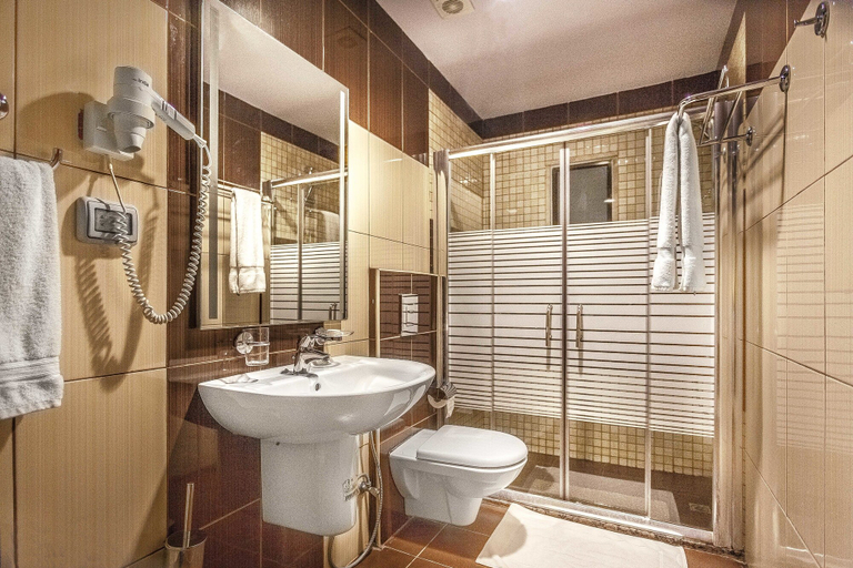 Bathroom 5, Sofia Suites Hotel, Salt