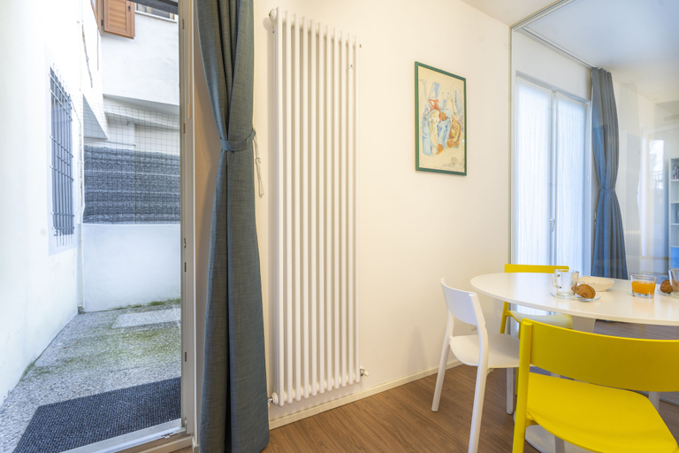 Interior entrance, La Casetta di Jordi - Flat with Terrace, Udine