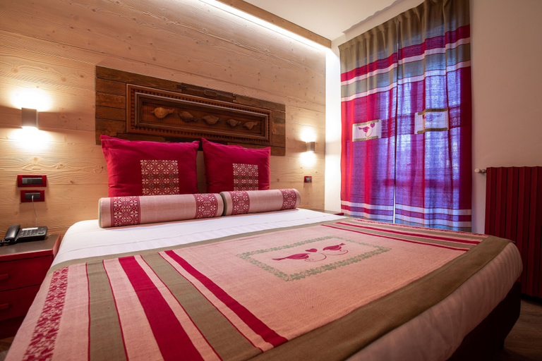 Bedroom 3, Hotel Isolabella Wellness, Trento