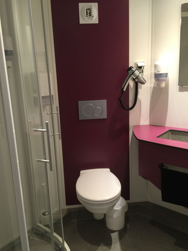 Bathroom 4, Kyriad Direct La Rochelle Sud Aytré, Charente-Maritime