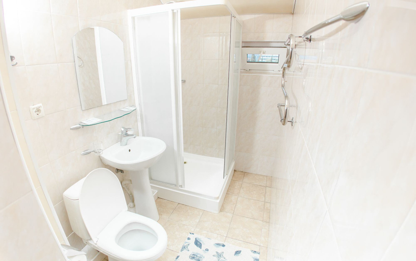 Bathroom 4, Ekodom Family, Sochi gorsovet