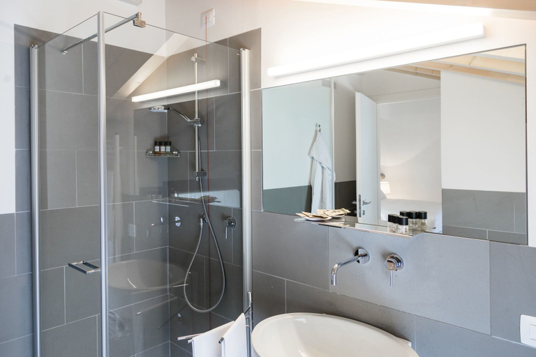 Bathroom 5, La Ripa Boutique Hotel, Bergamo