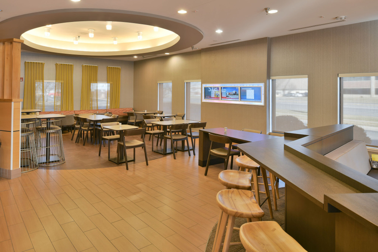 Food & Drinks 5, SpringHill Suites Des Moines West, Dallas
