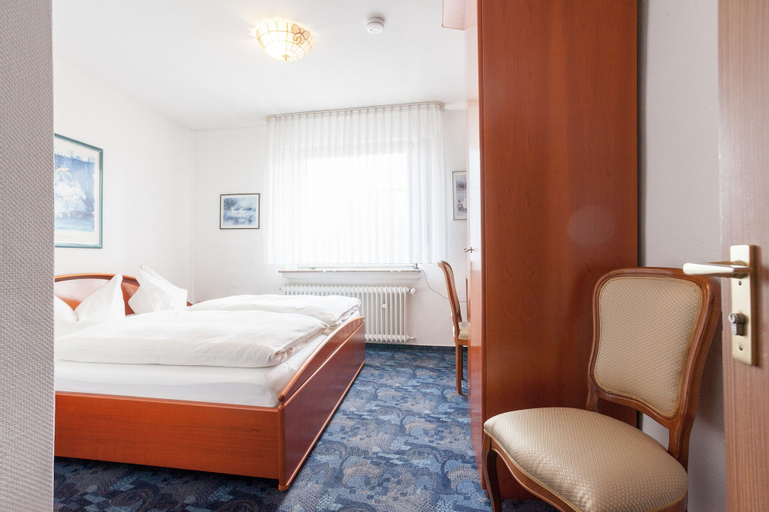 Bedroom 3, TM Hotel Dortmund Airport, Unna