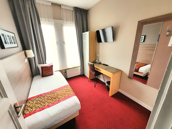 Bedroom 3, Hotel Washington, Amsterdam