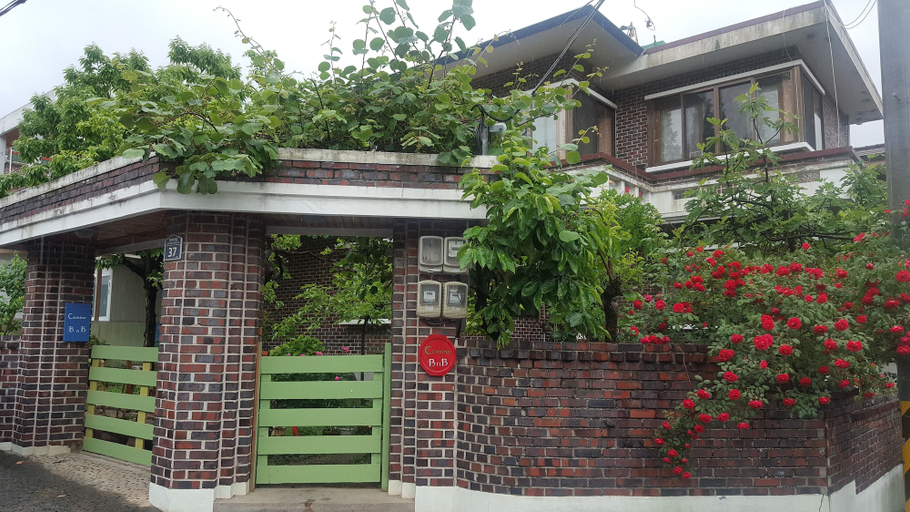 Exterior & Views, Camino B&B, Changwon