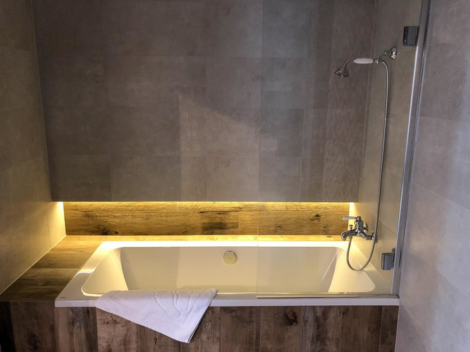 Bathroom 4, Hotel Gorecznik, Ostrów Wielkopolski