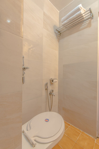 Bathroom 4, Hotel Mogul Palace, Mumbai City