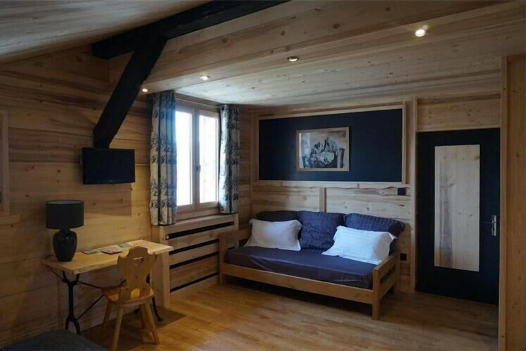 Bedroom 4, Maison d'hôtes La Barmaz, Haute-Savoie