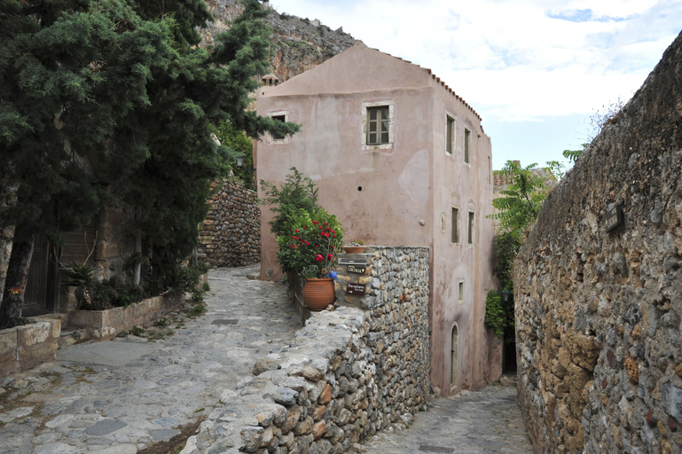 Others 5, Rodi House, Peloponnese