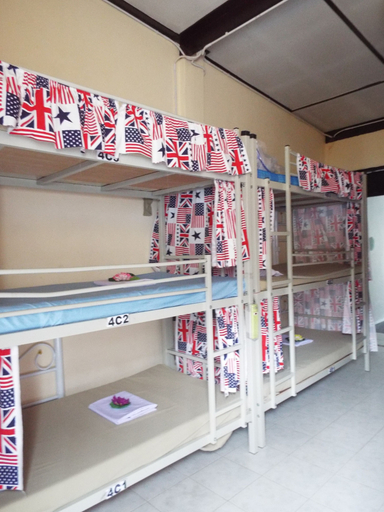 Bedroom 3, Hostel 24, Phra Khanong