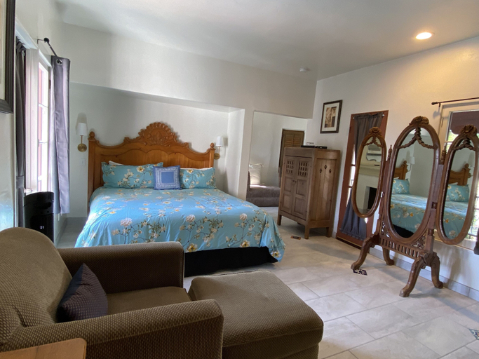 Bedroom 3, Villa Rosa Inn, Santa Barbara
