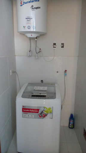 Bathroom, Lima Flats 4, Lima