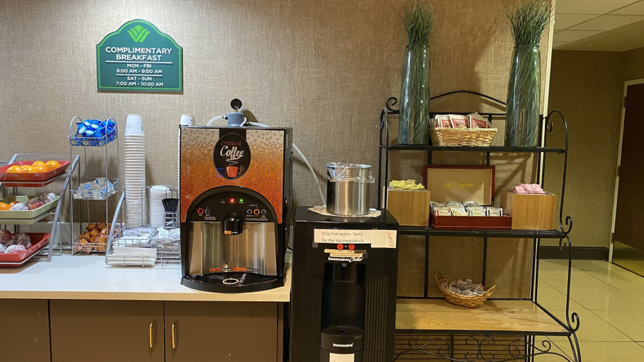 Food & Drinks 5, Wingate by Wyndham Raleigh Durham Airport RTP, Durham
