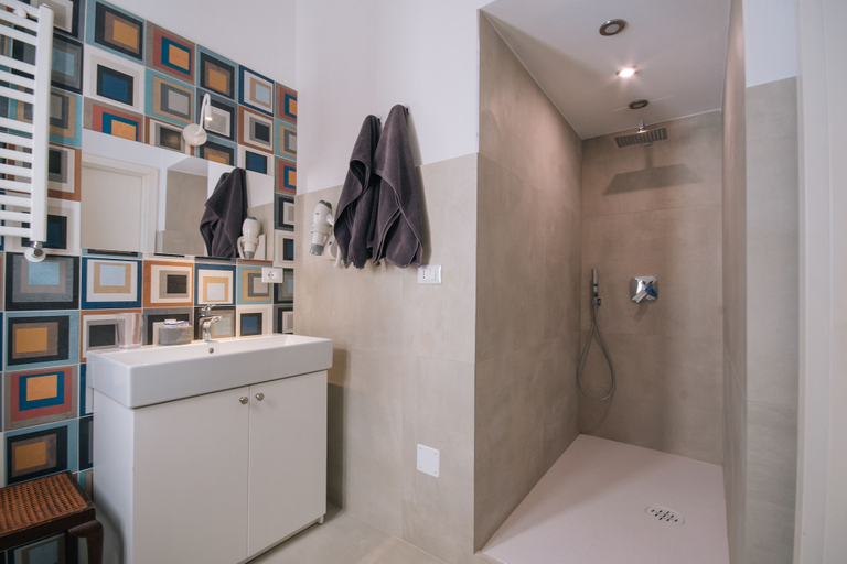 Bathroom 4, Boutique B&B Vintage, Palermo