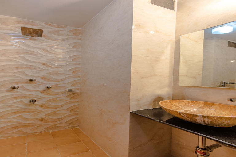 Bathroom 4, Hotel Mogul Palace, Mumbai City