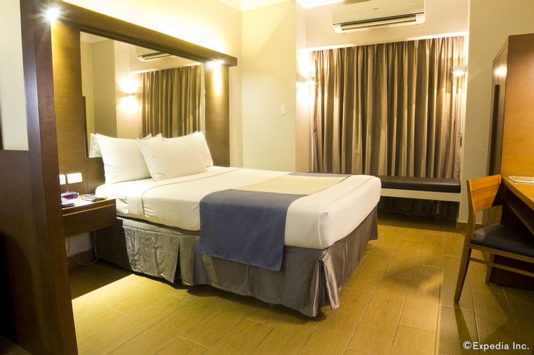 Bedroom 3, Microtel by Wyndham Acropolis, Quezon City
