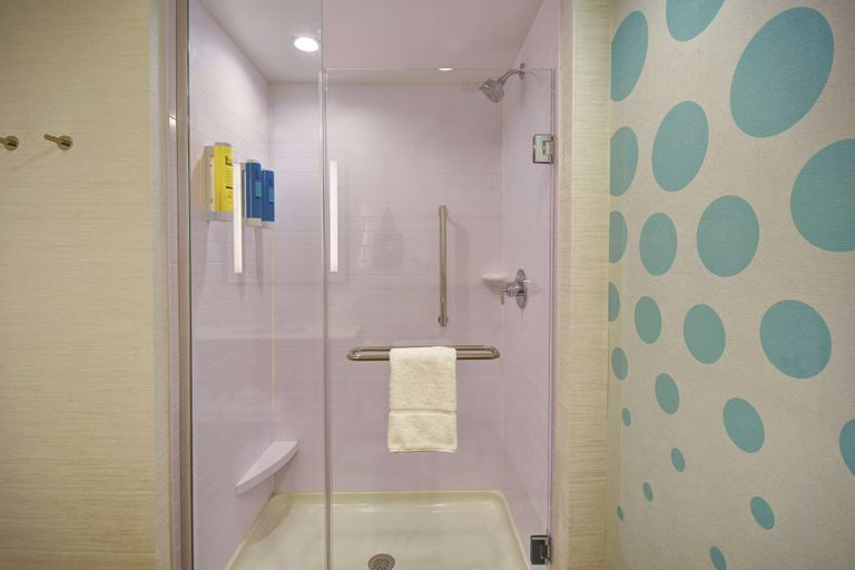 Bathroom 5, Tru by Hilton Sterling Heights Detroit, Macomb