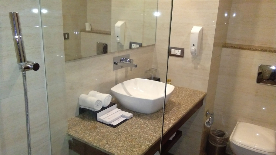Bathroom 3, Ascent Biz Hotel, Gautam Buddha Nagar
