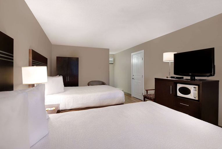 Bedroom 4, Days Inn by Wyndham Vernon, North Okanagan