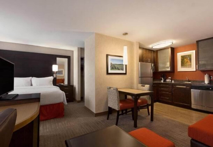 Bedroom 4, Residence Inn Long Island Islip/Courthouse Complex, Suffolk