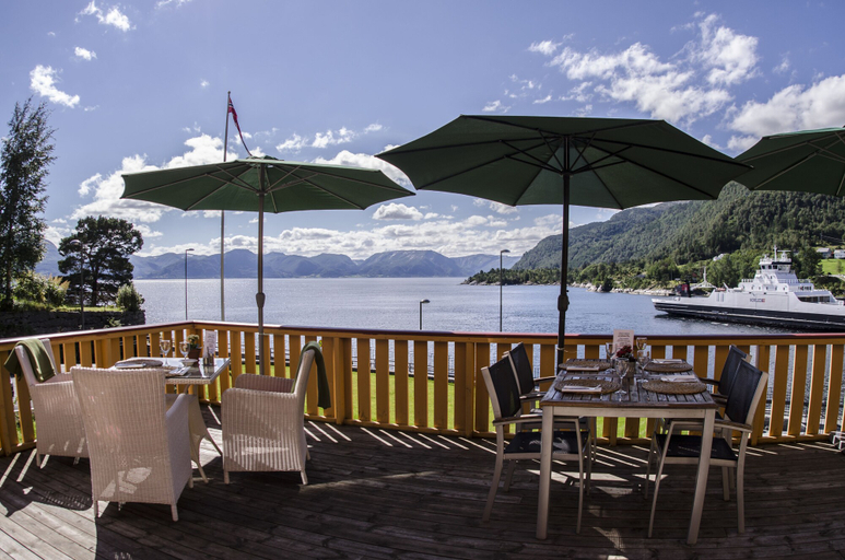 Food & Drinks 4, Lavik Fjord Hotell, Høyanger