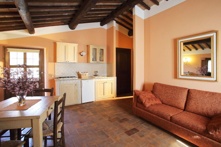 Others 4, Agriturismo Colbadia, Terni