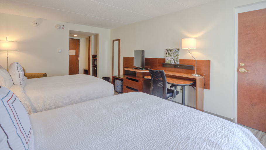 Bedroom 3, Fairfield Inn & Suites by Marriott Winston-Salem Downtown, Forsyth