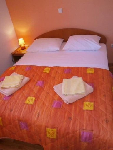 Bedroom 3, Apartments Villa Melita, Okrug