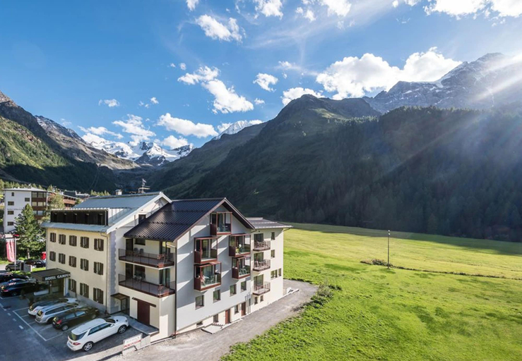 Exterior & Views 2, Suitehotel Gampen, Bolzano