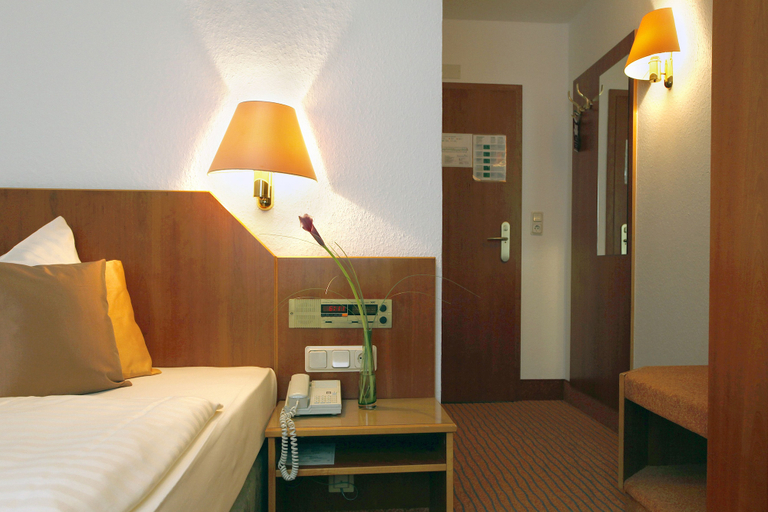 Bedroom 5, Hotel Kleefelder Hof, Region Hannover