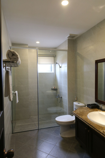 Bathroom 4, Iris Dalat Hotel, Đà Lạt