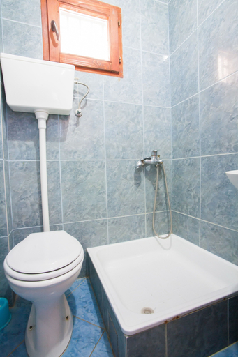 Bathroom 4, Apartments Taida