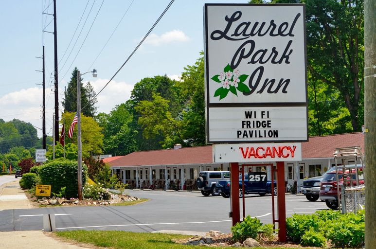 Others 1, Laurel Park Inn, Haywood