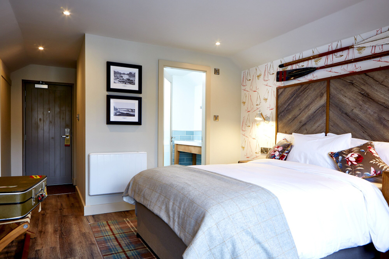 Bedroom 2, The Boathouse & Riverside Rooms, Cheshire West and Chester