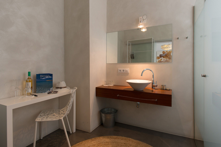 Bathroom 4, Cheap & Chic Hotel, Baleares