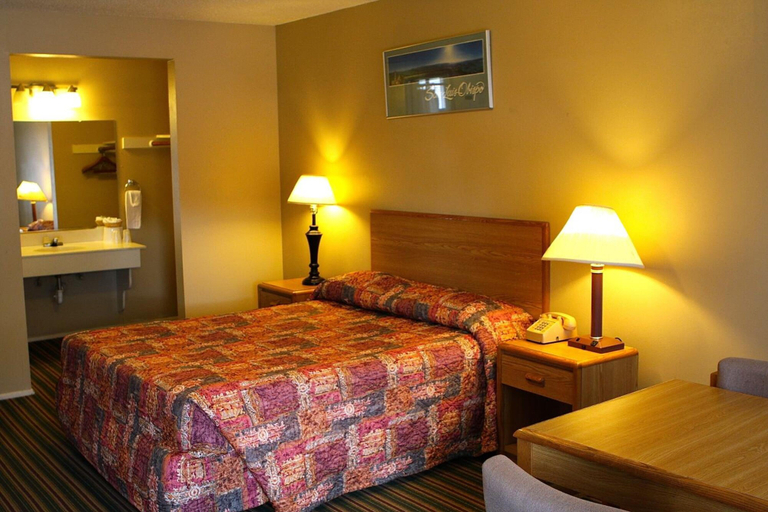Bedroom 2, San Luis Inn And Suites, San Luis Obispo