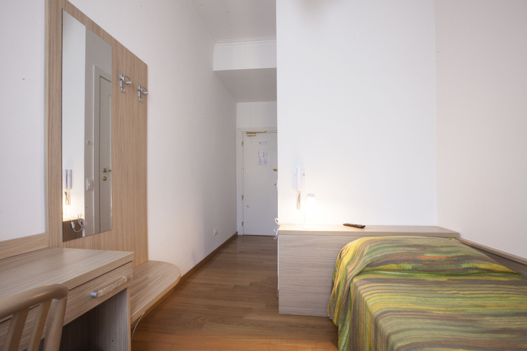 Bedroom 4, Albergo Amalfi Milano, Milano