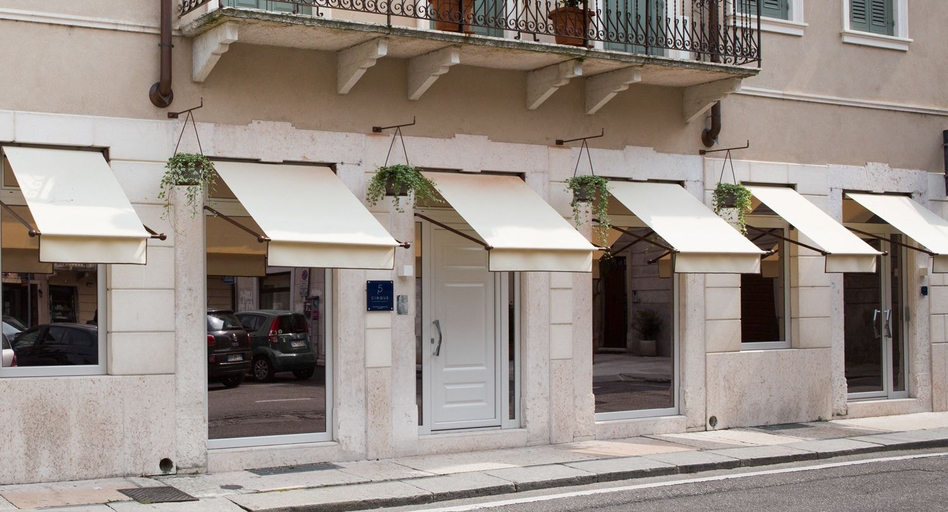 Exterior & Views 2, Cinque Luxury Rooms, Verona