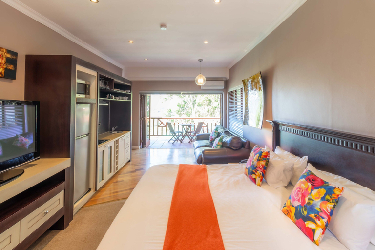 Bedroom 2, Boardwalk Lodge - self-catering, Eden