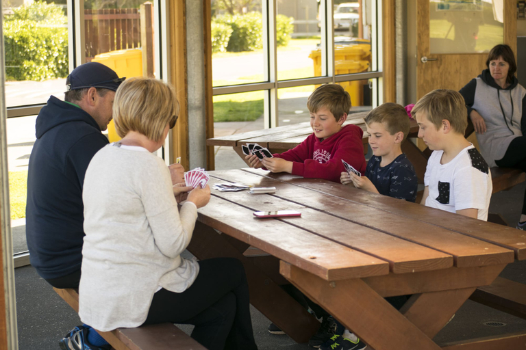 Food & Drinks 5, Surfside Holiday Park, Warrnambool